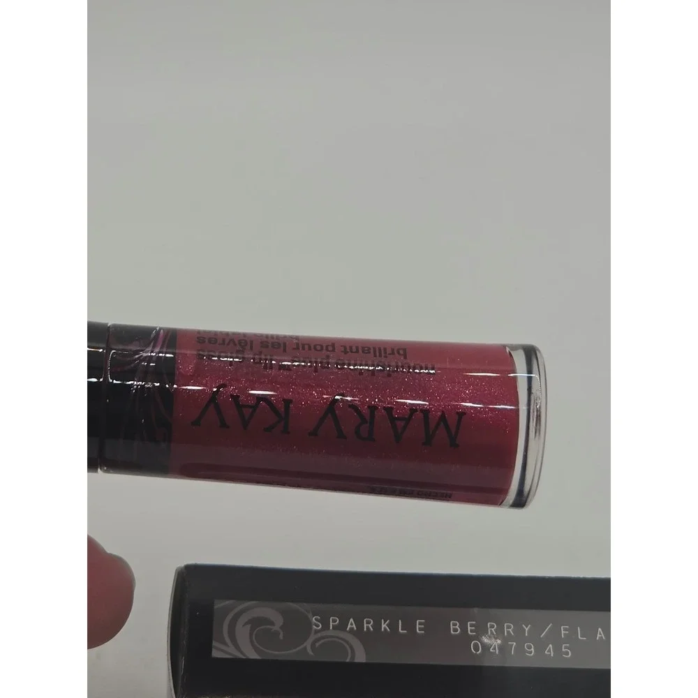 NEW IN BOX Mary Kay Nourishine Plus Lip Gloss 047945 Sparkle Berry